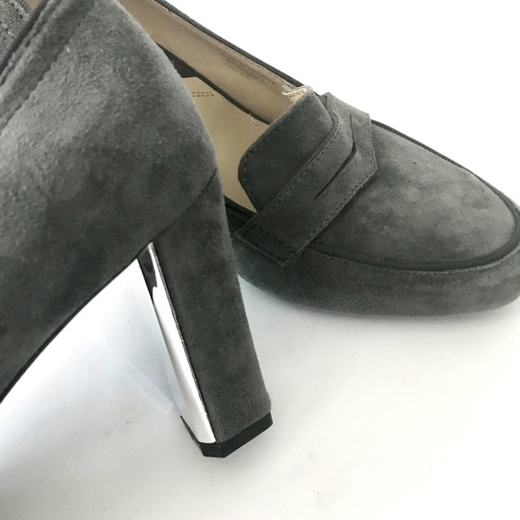 Adrienne Vittadini Pezant Grey Suede Heeled Loafer Style Pumps NWOT - Picture 11 of 13